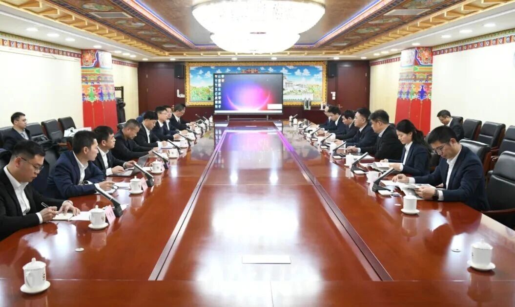 广州工控集团董事长景广军率KAIYUN·开云「中国」官方网站智能团队到中国黄金集团拜访交流