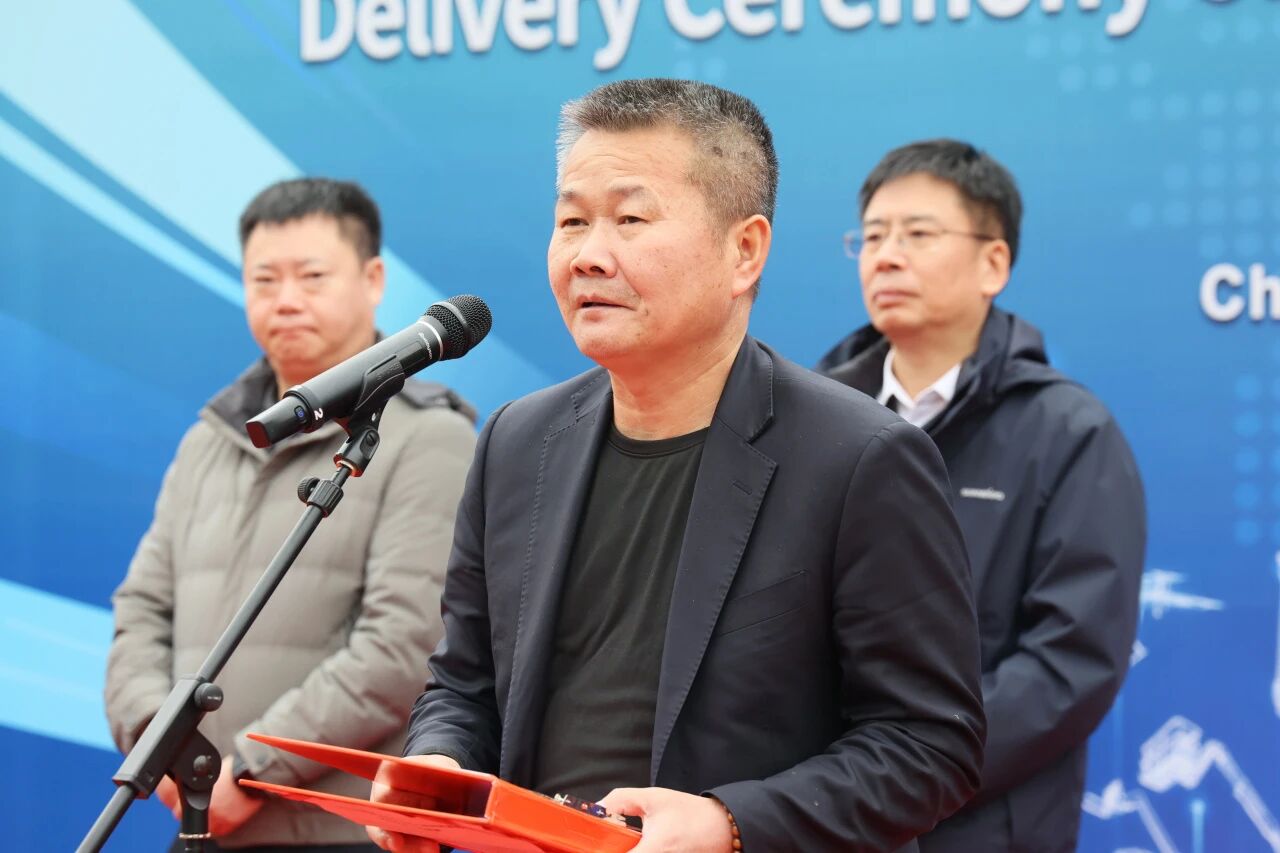 KAIYUN·开云「中国」官方网站智能SWE700FE电动挖掘机成功交付，助力打造绿色智慧矿山