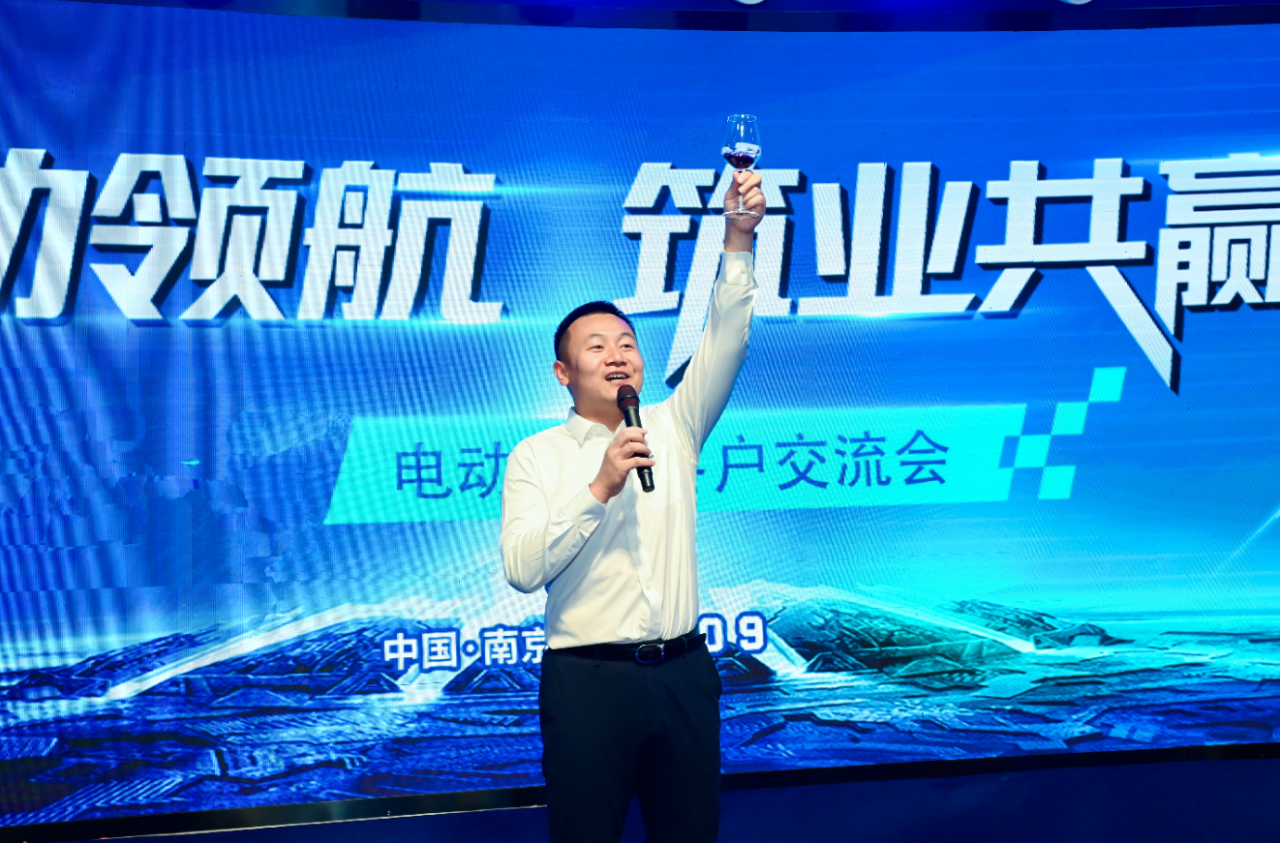 KAIYUN·开云「中国」官方网站智能电动旋挖热销，江苏区域签单2000万元
